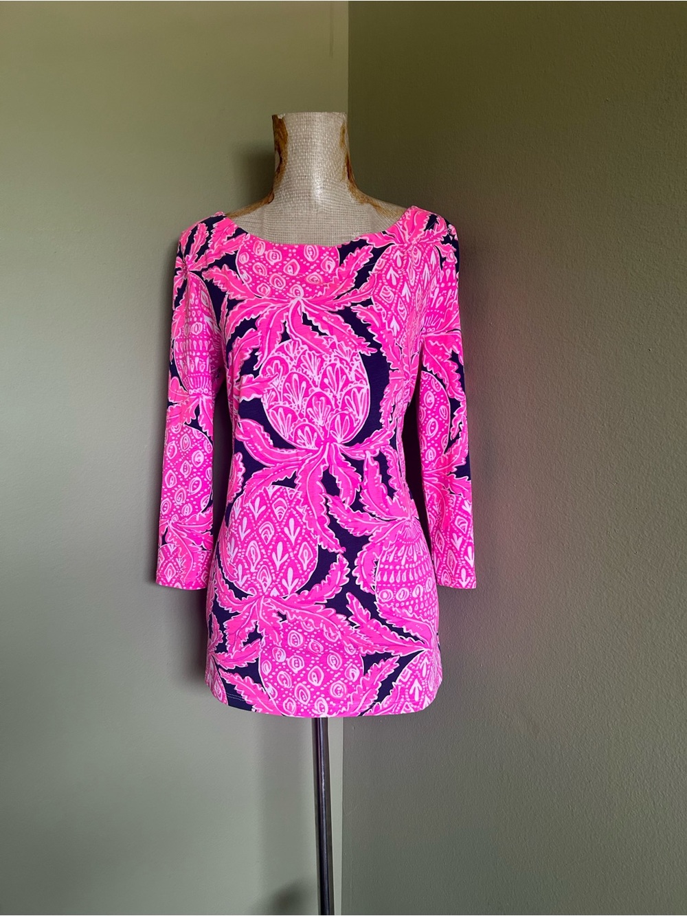 Lilly Pulitzer Pink and Navy 3/4 Sleeve Top Sz M